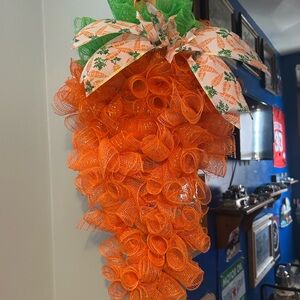 Festive Orange Carrot Wreath with Green Bow